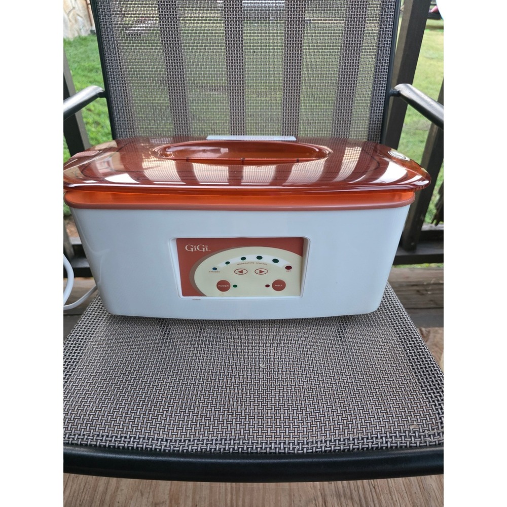 GiGi Digital Paraffin Bath 0953C Professional Wax Warmer for Hands & Feet White